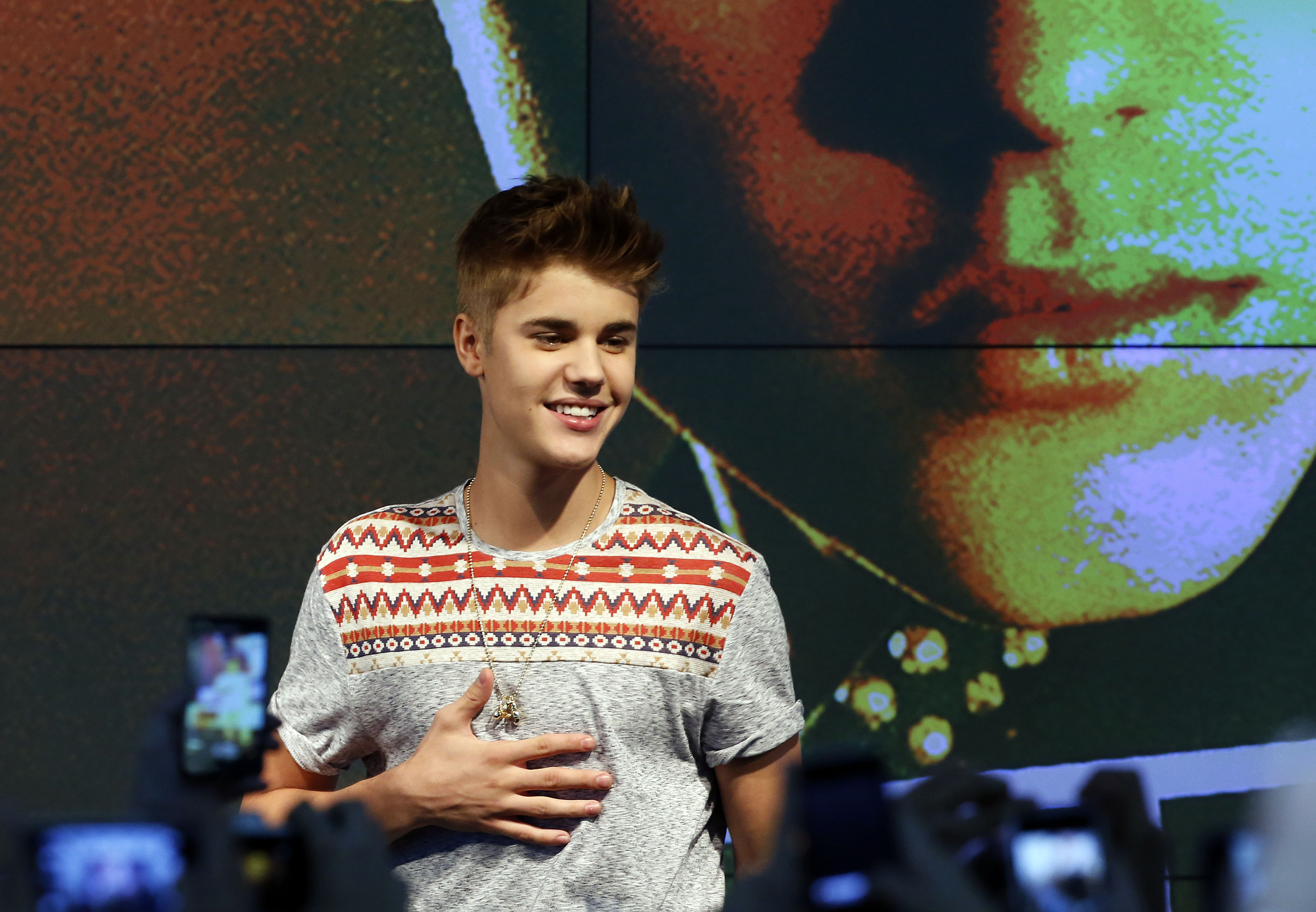 Ο Τζάστιν Μπίμπερ αρρώστησε επί σκηνής και αυτό… βγήκε στον κόσμο